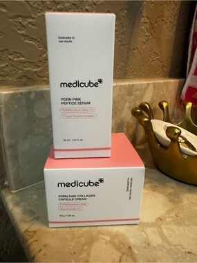 Medicube PDRN Pink Peptide Serum & Collagen Capsule Cream - Pink